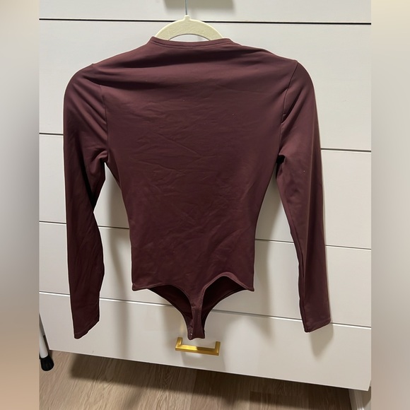 Abercrombie & Fitch - Soft A&F Collection - Thong Scoop Neck Bodysuit - Picture 3 of 7